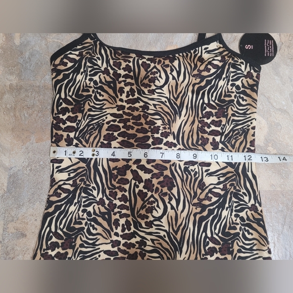 NWT 3 pc lingerie set, Excellent Condition, Never Worn - Picture 13 of 16